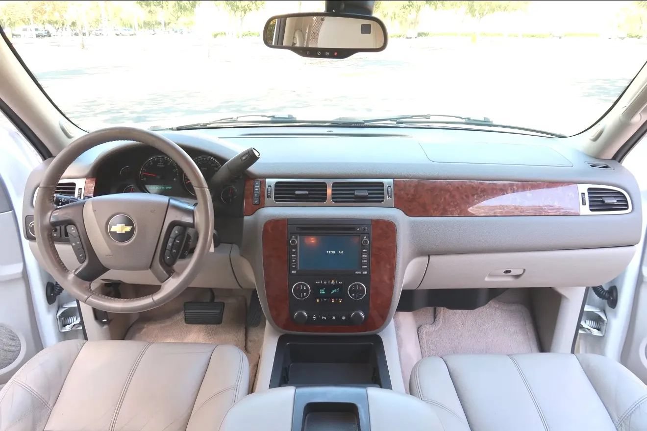 Used 2007 Chevrolet Suburban LTZ w/ LTZ Preferred Equipment Group RWD image 26