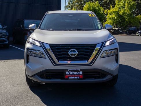 Used 2021 Nissan Rogue SV FWD image 4