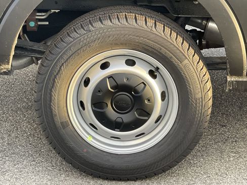 New 2025 Ford Transit 250 148 Medium Roof w/ Load Area Protection Package image 11