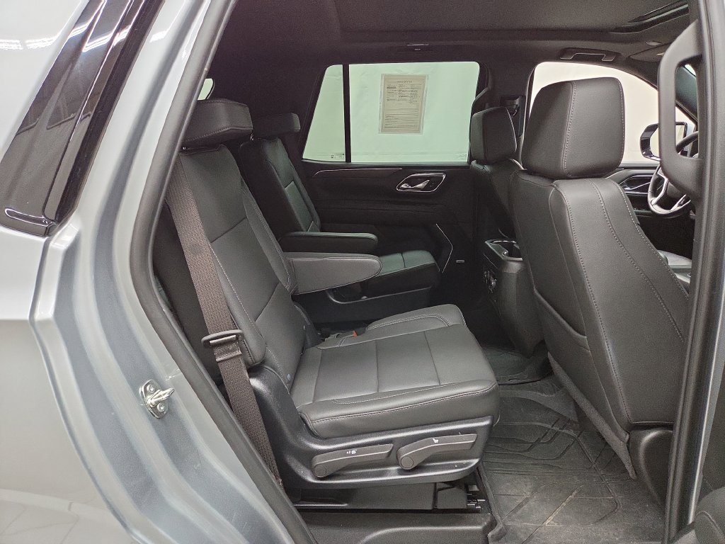 Used 2024 Chevrolet Tahoe Z71 w/ Luxury Package AWD/4WD image 11