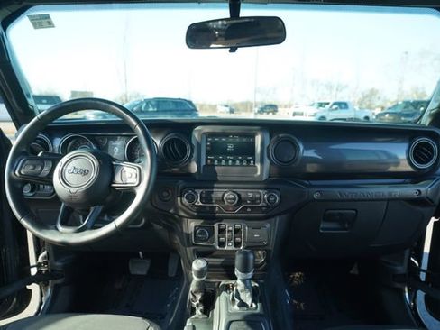 Used 2022 Jeep Wrangler Unlimited Sport image 26