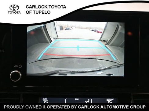 Used 2025 Toyota Sienna LE image 12