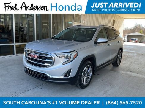 Used 2019 GMC Terrain SLT image 1