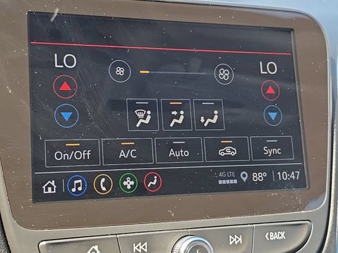 Used 2024 Chevrolet Malibu LT FWD image 29
