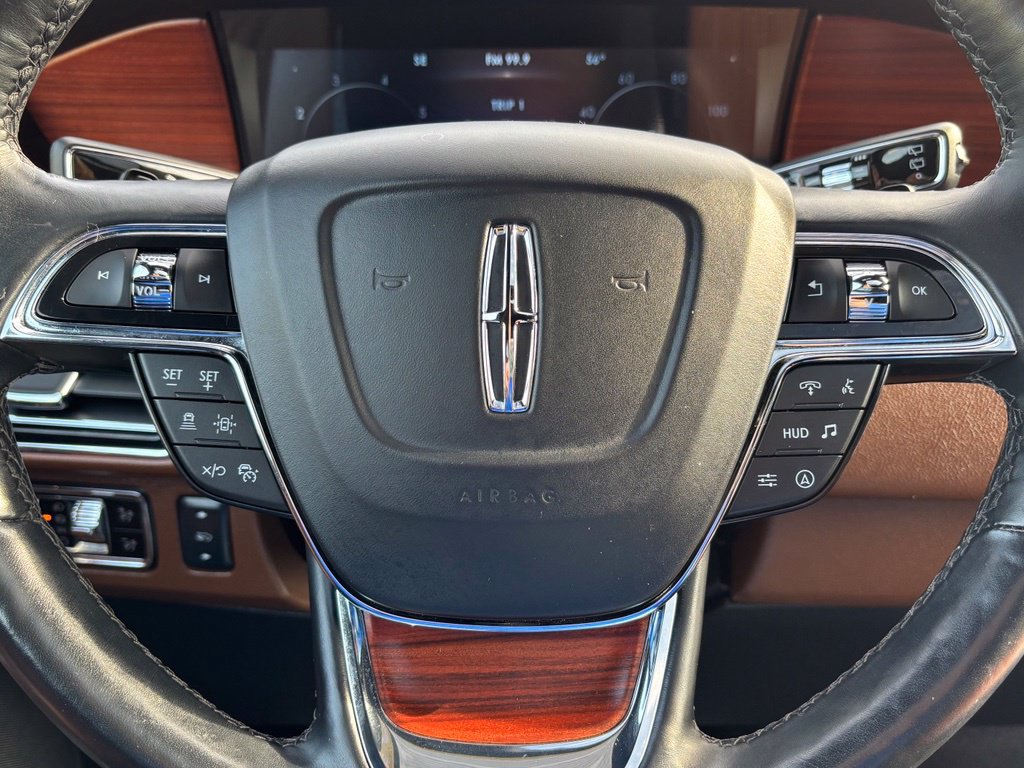 Used 2024 Lincoln Navigator Reserve w/ Monochromatic Package AWD/4WD image 34
