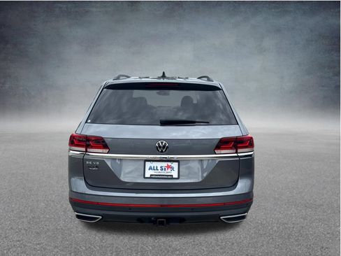 Used 2022 Volkswagen Atlas SE w/ Panoramic Sunroof Package FWD image 9