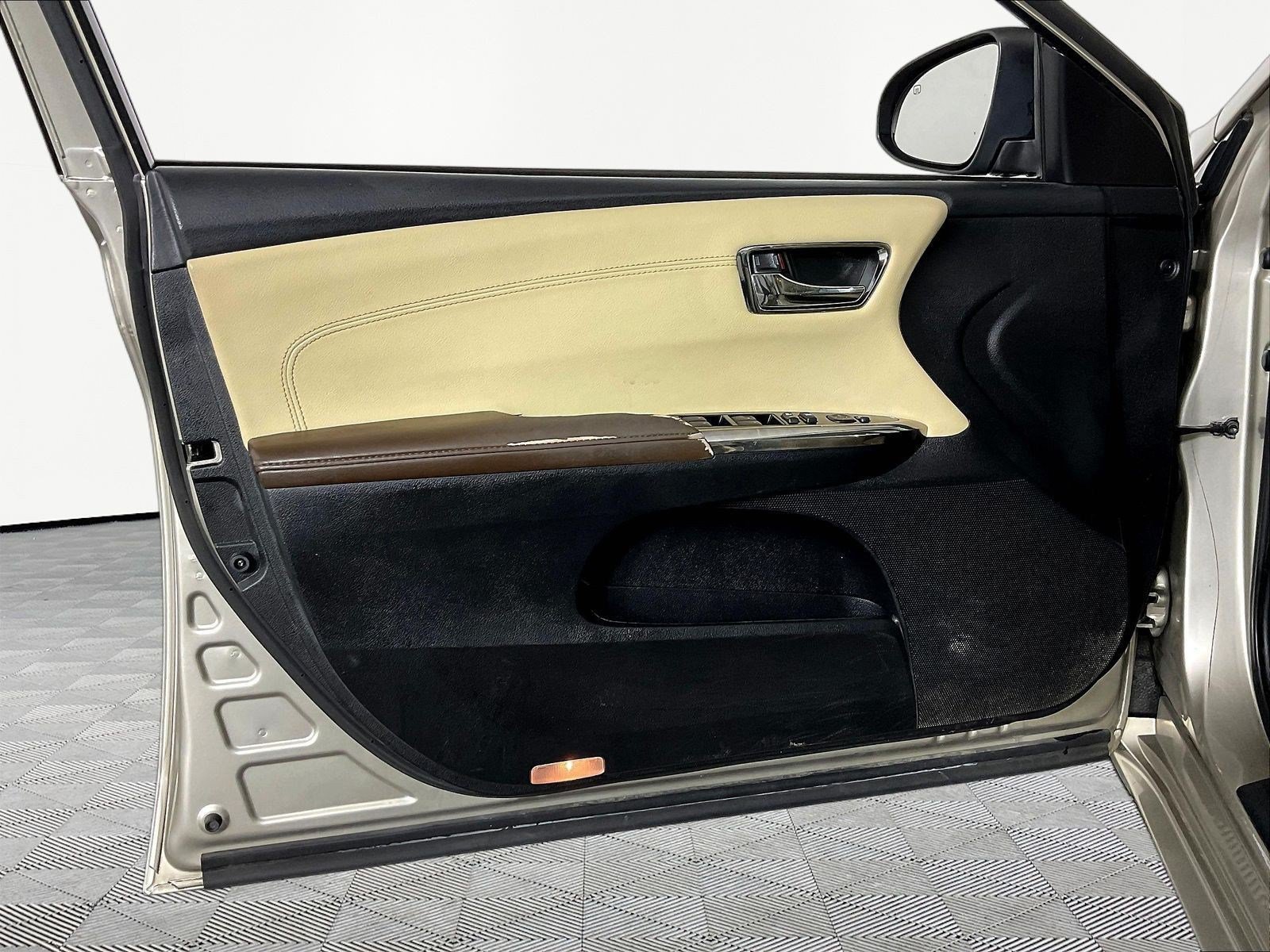 Used 2015 Toyota Avalon XLE FWD image 20
