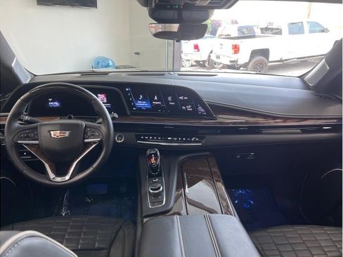Used 2023 Cadillac Escalade ESV Sport Platinum w/ LPO, ONYX Package AWD/4WD image 14