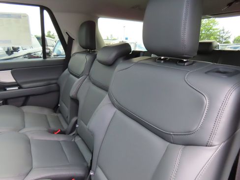 New 2026 Ford Expedition Active AWD/4WD image 29