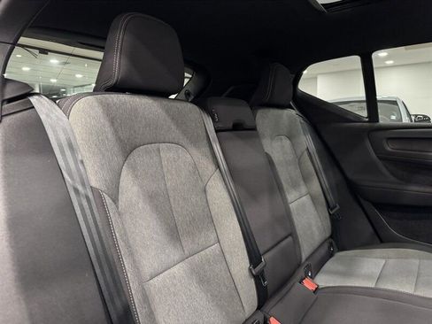 Used 2025 Volvo XC40 B5 Core image 26