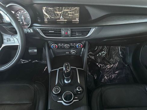 Used 2018 Alfa Romeo Stelvio AWD image 66