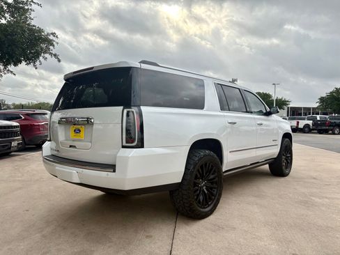 Used 2016 GMC Yukon XL Denali w/ Open Road Package AWD/4WD image 3