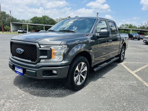 Used 2019 Ford F150 XL w/ Equipment Group 101A Mid RWD image 4