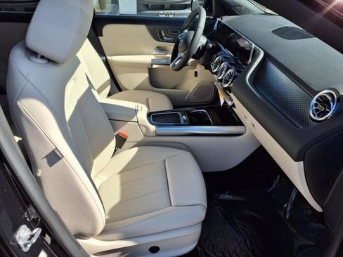 New 2025 Mercedes-Benz GLA 250 4MATIC image 15