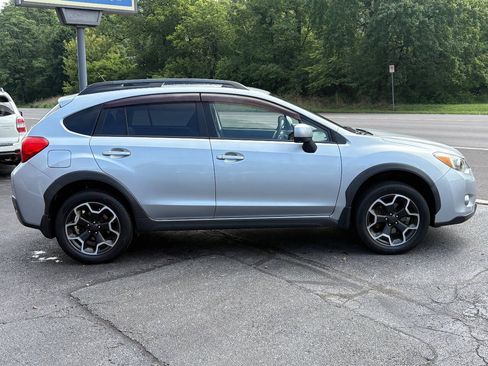 Used 2013 Subaru Crosstrek 2.0i Limited AWD/4WD image 4