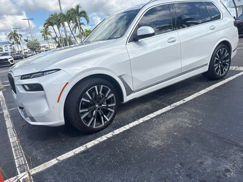 Used 2024 BMW X7 xDrive40i AWD/4WD image 12