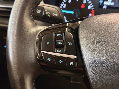 Used 2022 Ford Escape SE w/ Convenience Package FWD image 12