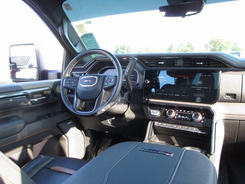 Certified 2024 GMC Sierra 2500 AT4 w/ AT4 Premium Plus Package image 25