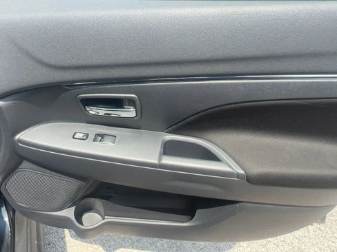 Used 2022 Mitsubishi Outlander Sport ES FWD image 27