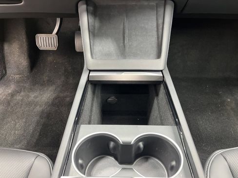 Used 2025 Tesla Model 3 Long Range image 24