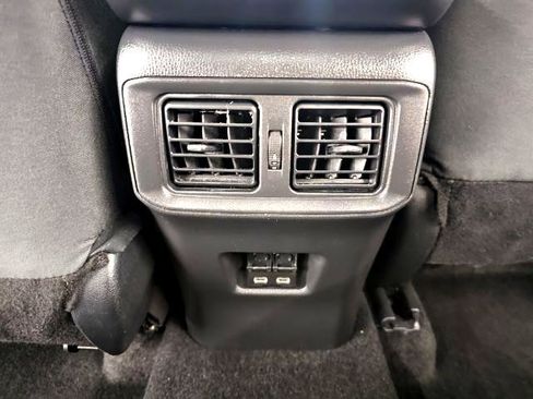 Used 2022 Toyota RAV4 XLE w/ Convenience Package image 35