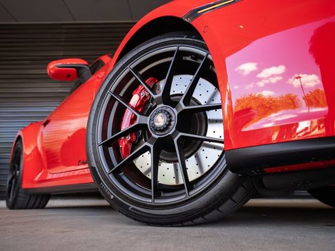 Certified 2026 Porsche 911 Carrera GTS RWD image 12