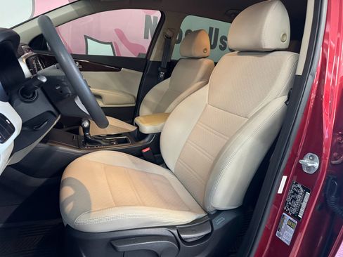 Used 2018 Kia Sorento FWD V6 image 18