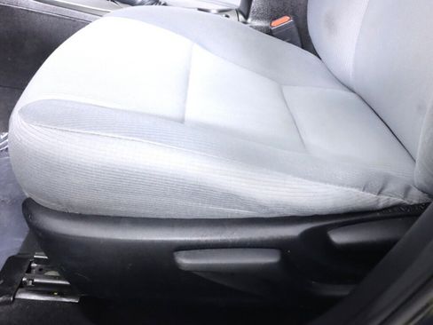 Used 2016 Toyota Corolla L FWD image 25