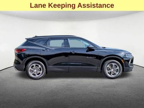 Used 2023 Chevrolet Blazer LT w/ Convenience Package AWD/4WD image 4