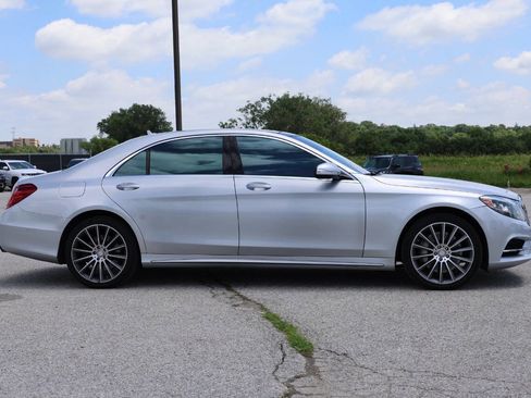 Used 2017 Mercedes-Benz S 550 Sedan image 7