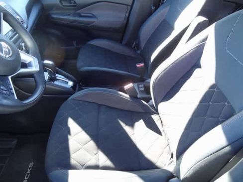 Used 2019 Nissan Kicks S w/ Exterior Package image 7