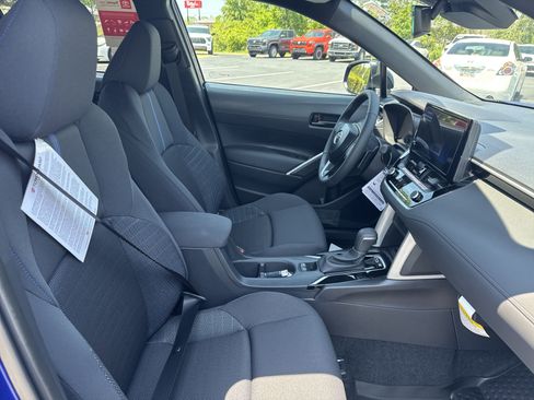 New 2025 Toyota Corolla Cross AWD Hybrid image 31