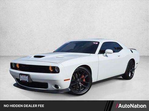 Used 2019 Dodge Challenger R/T Scat Pack RWD image 1
