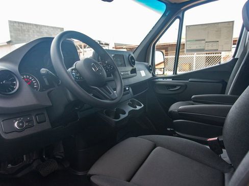 Used 2024 Mercedes-Benz Sprinter 144 Cargo image 31