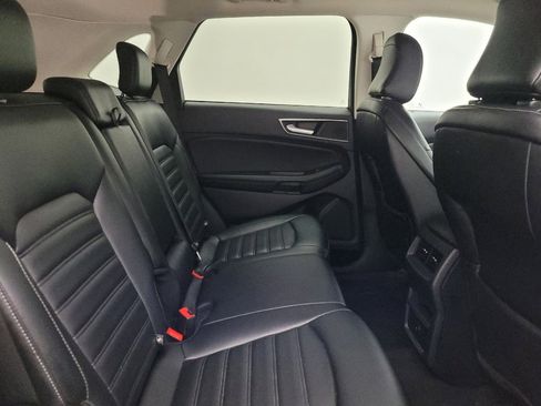 Used 2023 Ford Edge SEL image 19
