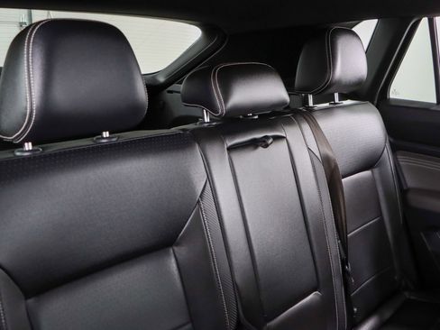 Used 2022 Volkswagen Atlas Cross Sport SE image 27