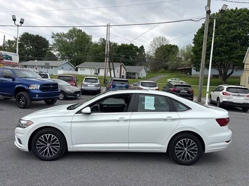 Used 2019 Volkswagen Jetta SE FWD image 4