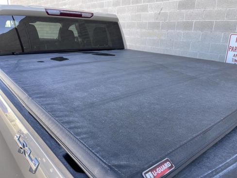 Used 2023 GMC Sierra 1500 Elevation image 12