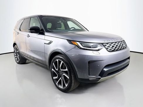 Used 2025 Land Rover Discovery S AWD/4WD image 3