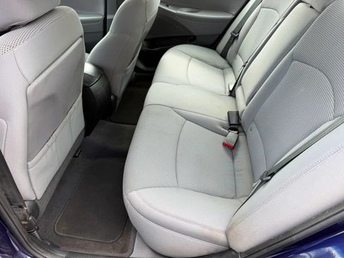 Used 2013 Hyundai Sonata GLS w/ Popular Equipment Pkg FWD image 11