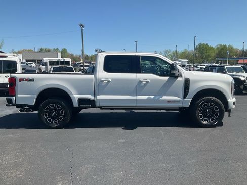 New 2026 Ford F250 Platinum AWD/4WD image 4