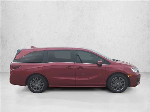 New 2026 Honda Odyssey Touring image 4