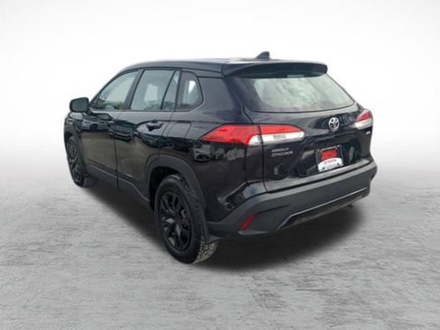 Used 2023 Toyota Corolla Cross L image 6