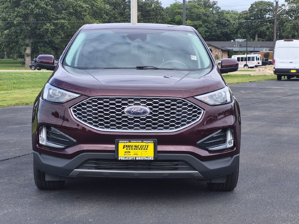 Used 2023 Ford Edge SEL w/ Convenience Package AWD/4WD image 2