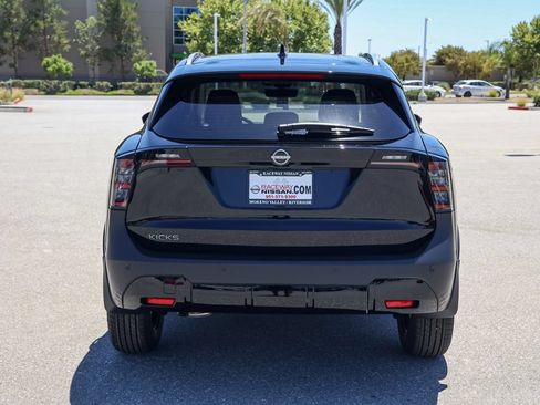 New 2026 Nissan Kicks SV w/ Interior Electronics Package FWD image 5