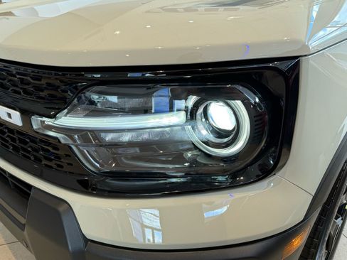 New 2025 Ford Bronco Sport Outer Banks w/ Outer Banks Tech Package+ image 18