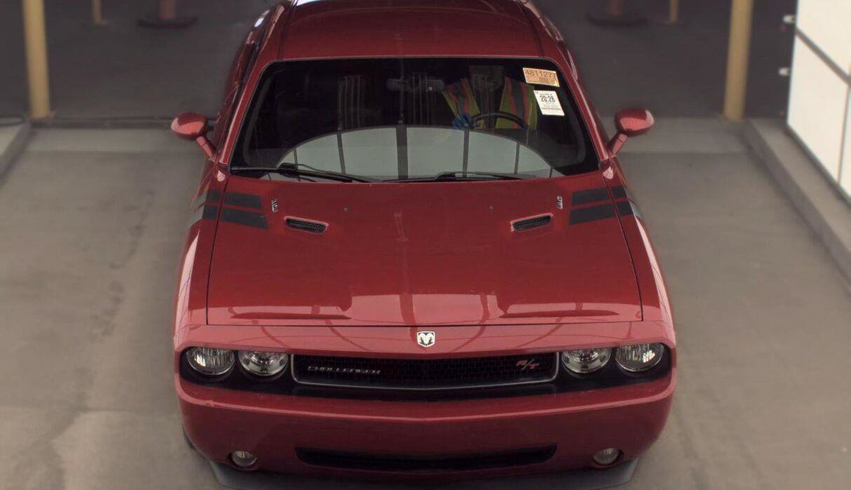 Used 2010 Dodge Challenger R/T RWD image 2