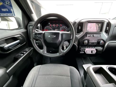 Used 2019 Chevrolet Silverado 1500 Custom Trail Boss w/ Custom Convenience Package image 17