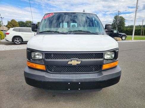 Used 2016 Chevrolet Express 2500 image 23