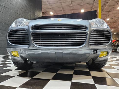 Used 2006 Porsche Cayenne Turbo S image 39